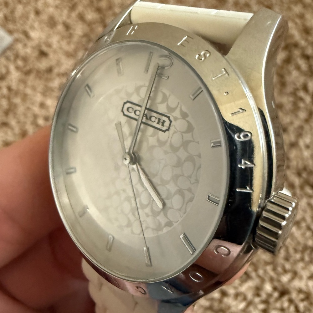Coach White Signature Watch | Stainless Steel | Needs New Battery - Picture 8 of 14